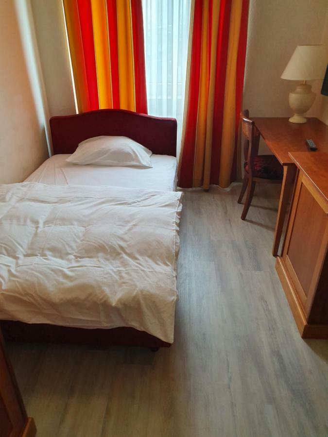 Hotel-Events Adlerpalast Rüsselsheim Kültér fotó