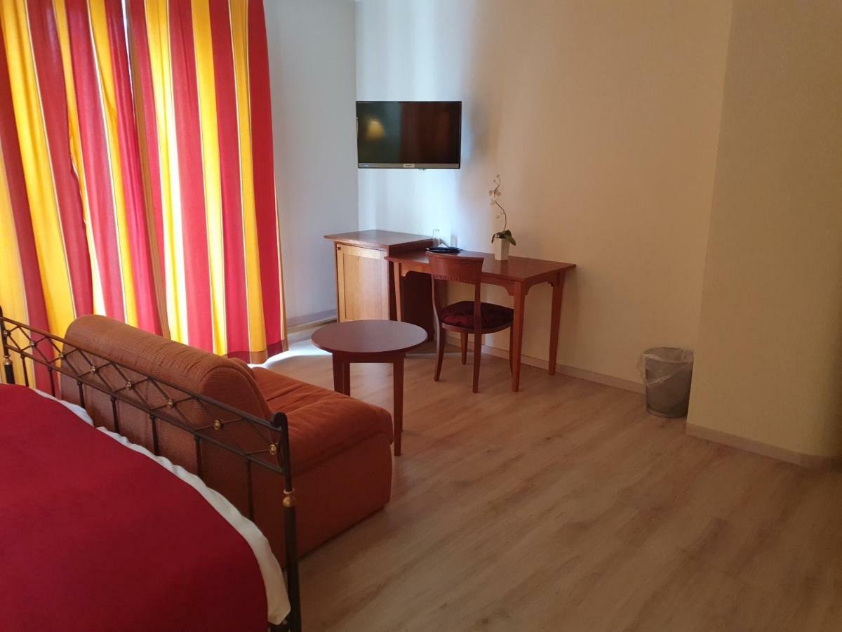 Hotel-Events Adlerpalast Rüsselsheim Kültér fotó